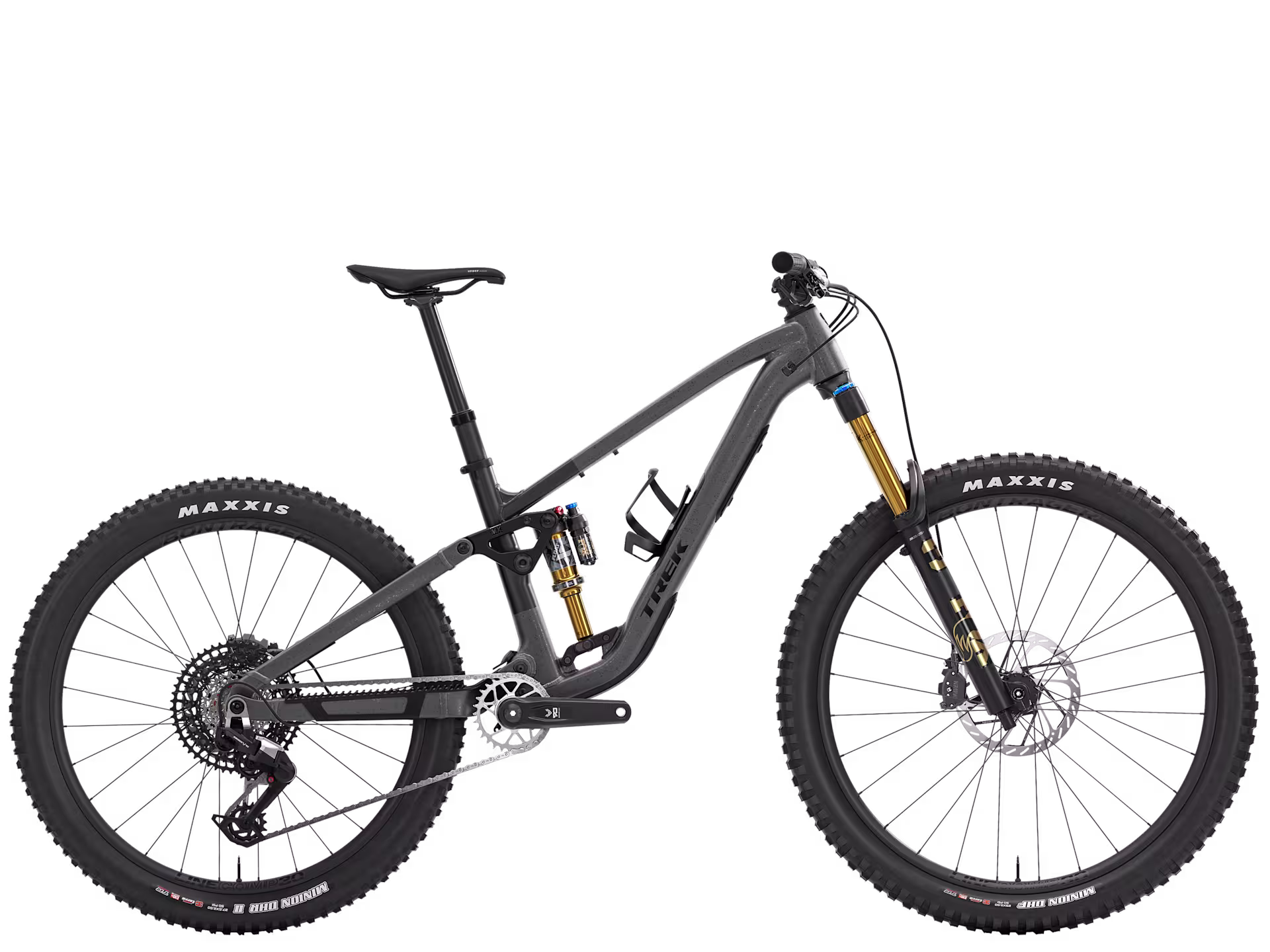 Ein elegantes, modernes Mountainbike mit einem hellgrauen Rahmen wird im Profil gezeigt. Es verfügt über ein robustes Federungssystem und große, dicke Profilreifen.